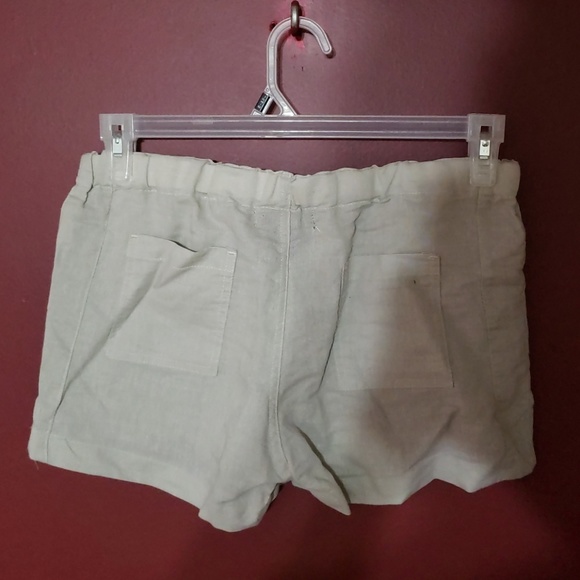 Shorts - Picture 2 of 3